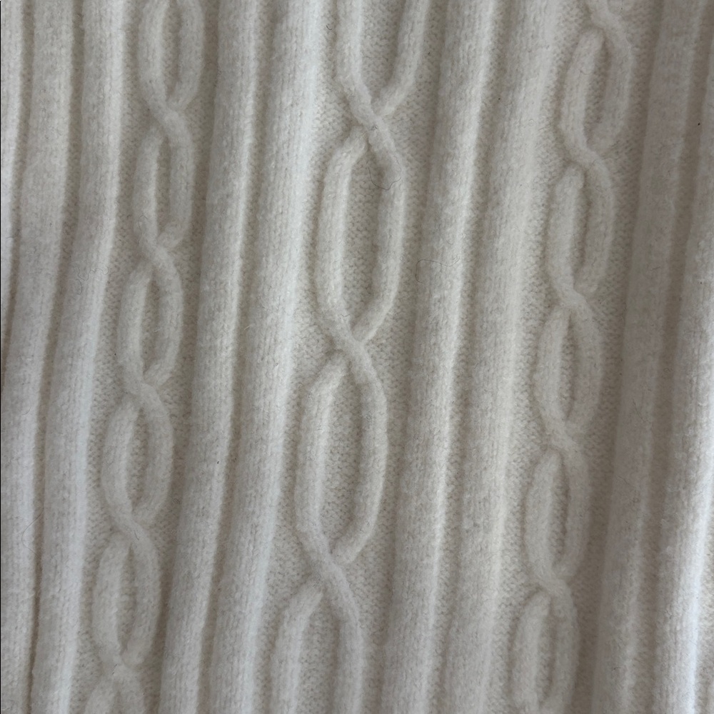 ALO Yoga Ivory Cable Knit Joggers NWT - Picture 3 of 3